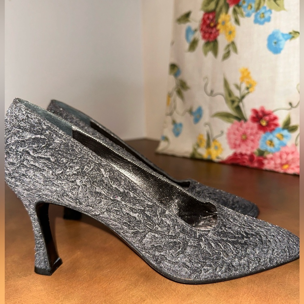 Rene Vancini vintage Gray velvet size 5 shoes